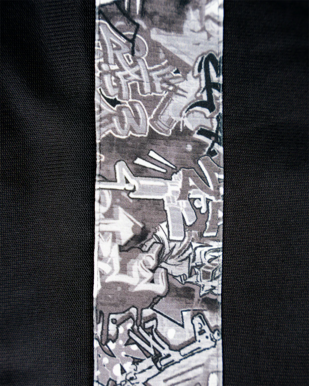 Tracksuit (Tagged) - Image 4
