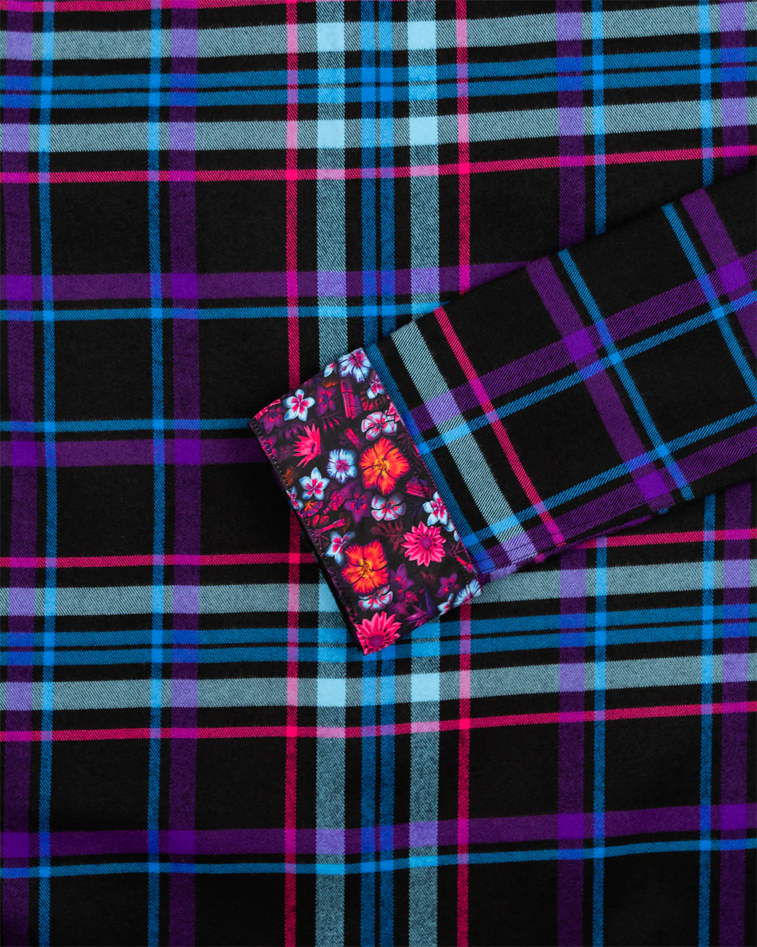 Tropical Fields Flannel - Image 4